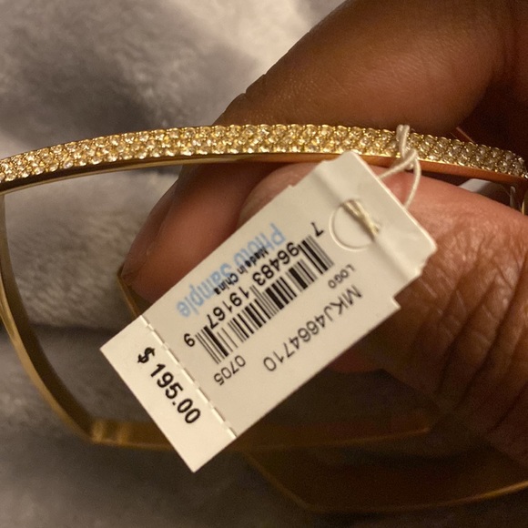 Michael Kors gold bracelet - Picture 3 of 4